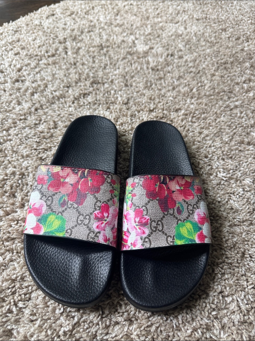 Women's Floral Slide Sandals - Black and Pink